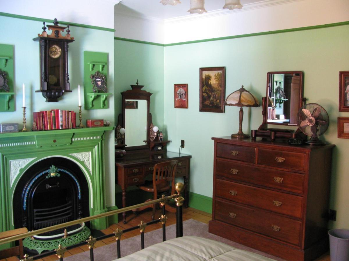 Gower Manor Historic Bed & Breakfast Сент Джонс Екстериор снимка