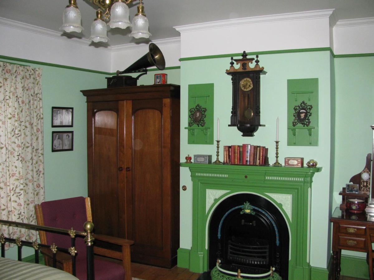 Gower Manor Historic Bed & Breakfast Сент Джонс Екстериор снимка