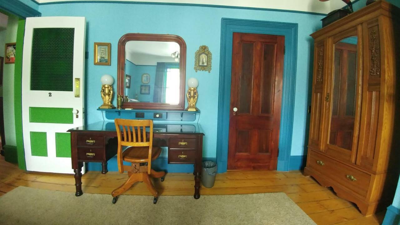 Gower Manor Historic Bed & Breakfast Сент Джонс Екстериор снимка