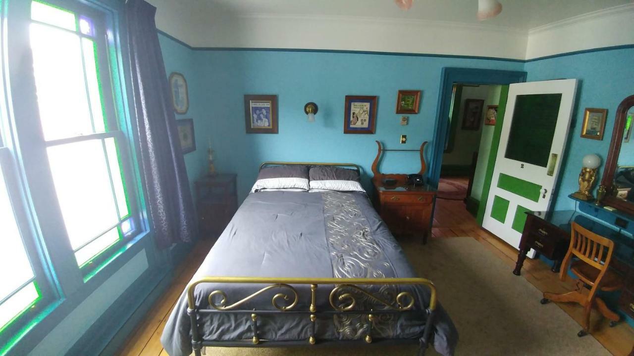 Gower Manor Historic Bed & Breakfast Сент Джонс Екстериор снимка