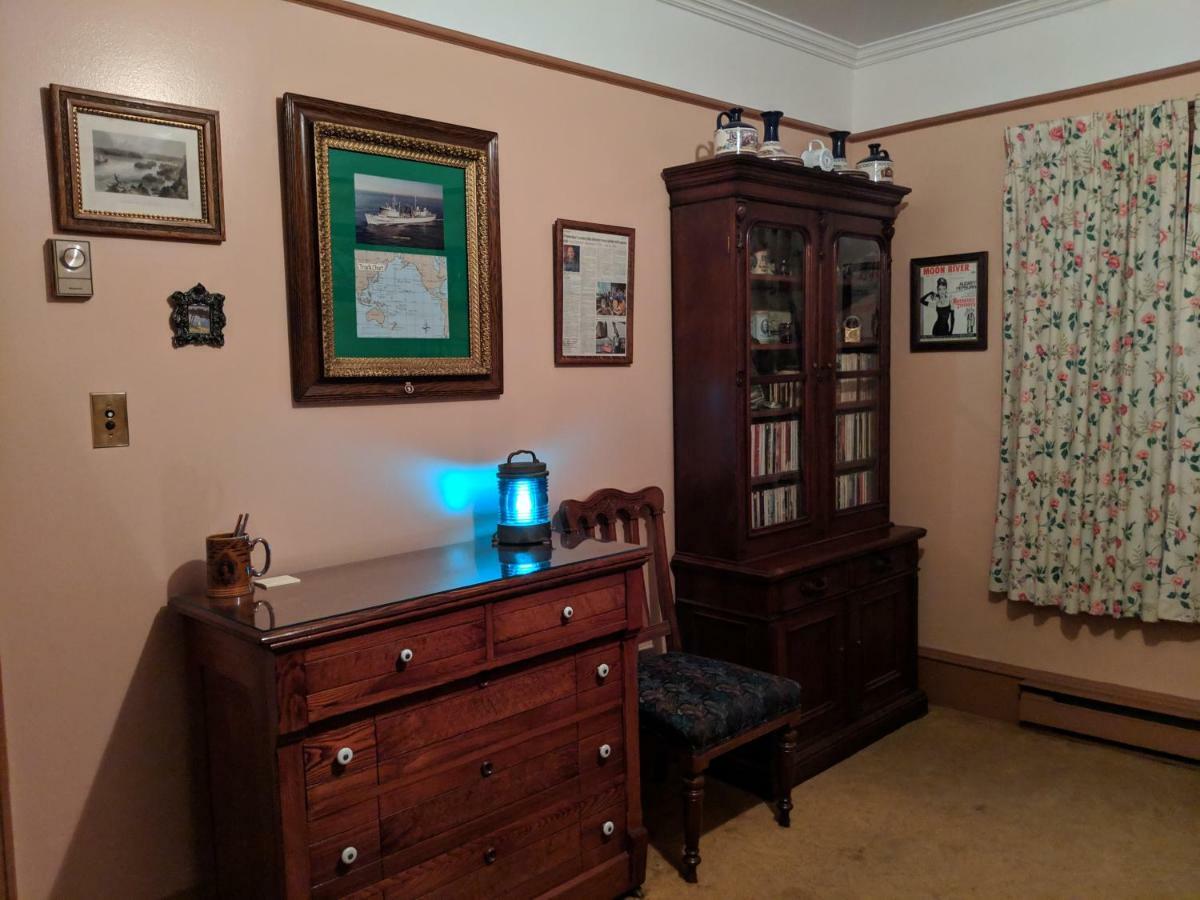Gower Manor Historic Bed & Breakfast Сент Джонс Екстериор снимка